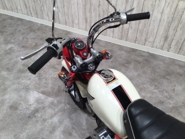 8700142B3021110800404--