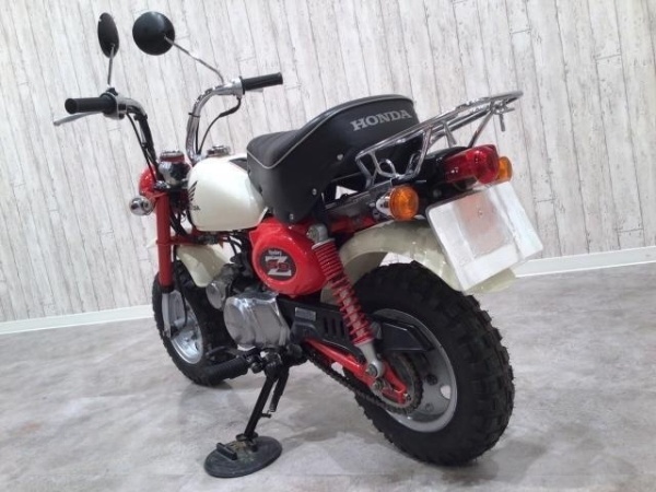 8700142B3021110800406 (1)